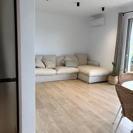 Farelleta Apartment *